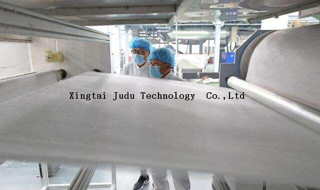 Fábrica de máquinas de fabricación de telas sopladas por fusión de telas no tejidas en China
